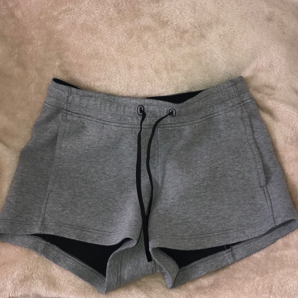 Lululemon shorts 6